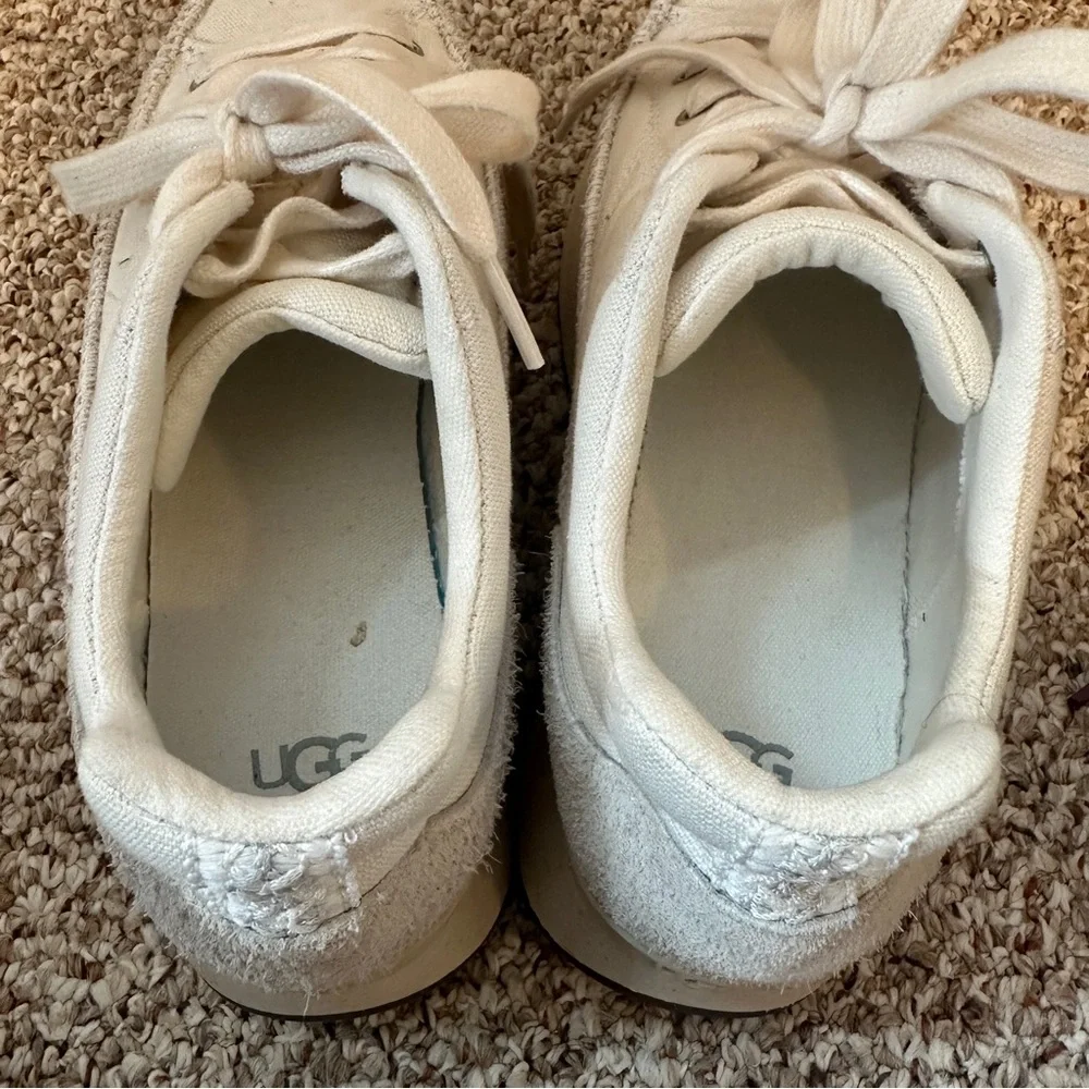 Ugg Platform Shoes 9 - Picture 6 of 6